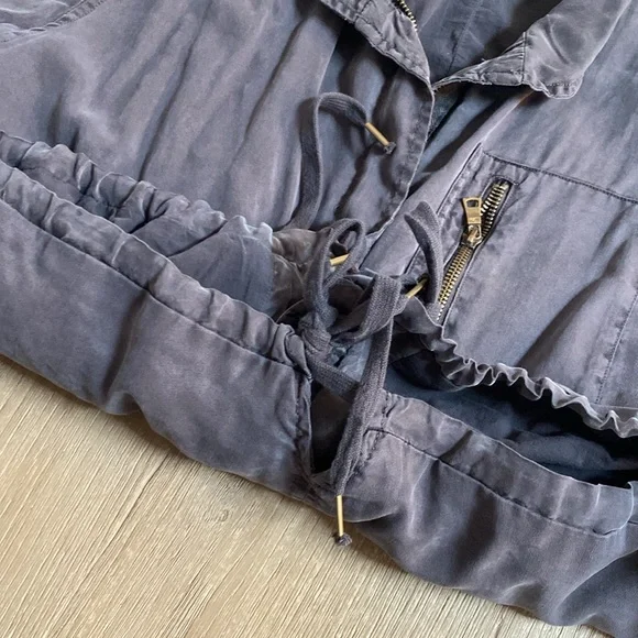 Jacket - Picture 2 of 3